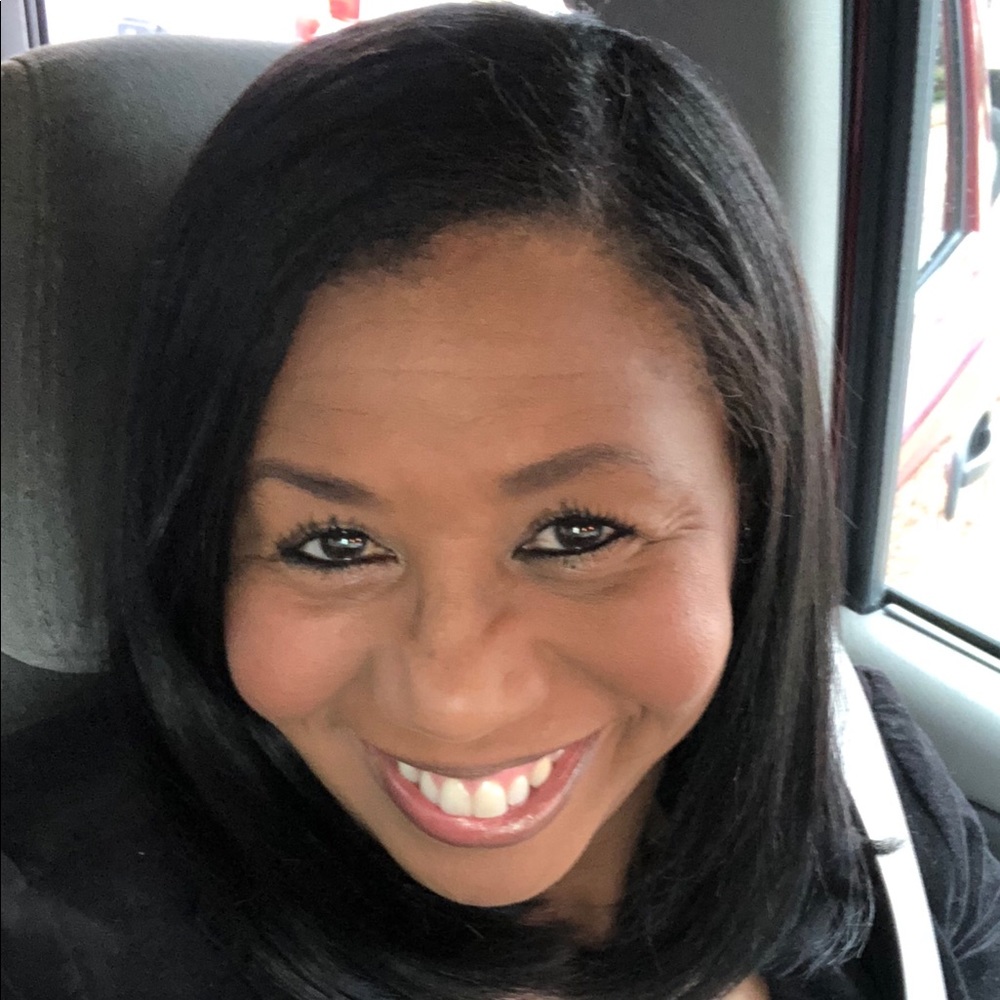 Meet your Posher, Sharon